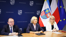 Na Zdjęciu Marek Bogusławski, Renata Janik, Katarzyna Kubicka