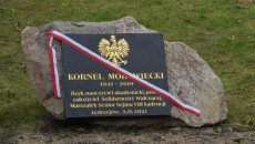 Tablica Pamięci Marszałkowi Sejmu Kornelowi Morawieckiemu
