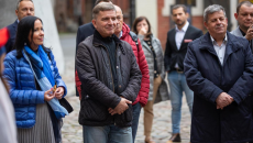 Uczestnicy Konwetu Przewodniczących Sejmików zwiedzają Toruń