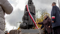 Pomnik Matka Sybiraczka (15 Of 31)