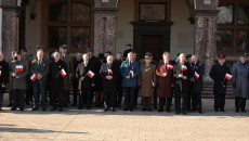 Uczestnicy Uroczystości Pod Muzeum Narodowym