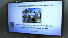 Widok prezentacji podsumowujacej konsultacje unijne