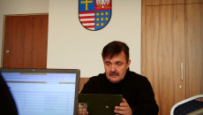 Przewopdniczący Waldemar Wrona Prowadzi Obrady Komisji.