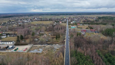 Widok na wyremontowany odcinek drogi z góry