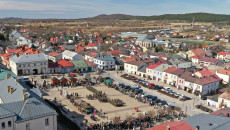 Rynek w Chęcinach, widok z drona