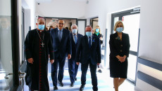 Wicemarszałkowie Oraz Biskup Kielecki W Szpitalu Odwiedzają Nowy Oddział