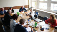 Zdjęcie ogólne, zbiorowe uczestników obrad Komisji
