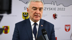przemawia marszałek Andrzej Bętkowski