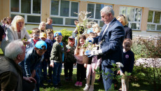 Sadzenie Krzewów W Przedszkolu Nr 27 W Kielcach (5)