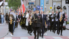 Orkiestra Dęta Na Czele Przemarszu W Jędrzejowie