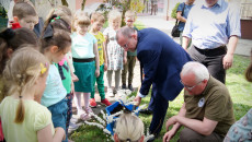 Sadzenie Krzewów W Jędrzejowie (5)