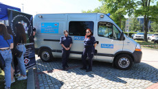 świętokrzyskie Policjantki Przy Radiowozie