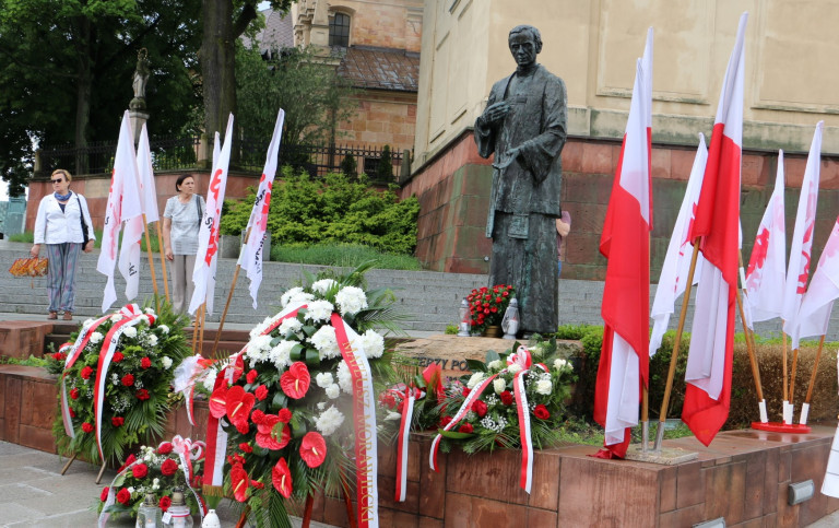 Uroczystości Pod Pomnikiem Księdza Jerzego Popiełuszki