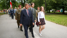 Idzie Przewodniczący Andrzej Pruś I Młodzieżowi Radni