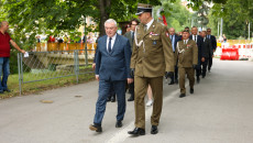 Marszałek Andrzej Bętkowski W Przemarszu Na Skwer
