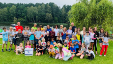 Pamiątkowe Zdjęcie Uczestników Spotkania W Cedzynie