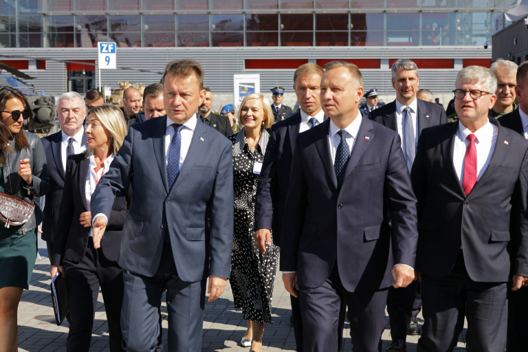 Prezydenr Andrzej Duda, Minister Mariusz Błaszczak, Marszałek Andrzej Bętkowski, Wicemarszałek Renata Janik