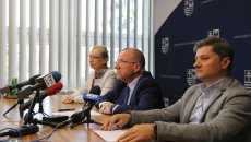 Konferencja Związana Z Naborem Wniosków O Przyznanie Stypendiów Dla Przyszłych Lekarzy (3)