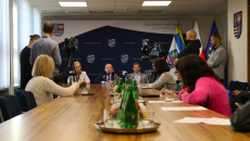 Konferencja Związana Z Naborem Wniosków O Przyznanie Stypendiów Dla Przyszłych Lekarzy (5)