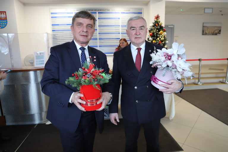 Andrzej Pruś, Andrzej Bętkowski kupują ozdoby świąteczne