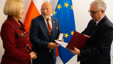 Uroczystości Wręczenia Odznak Honorowych Za Zasługi Dla Rozwoju Gospodarki Rzeczypospolitej Polskiej (7)