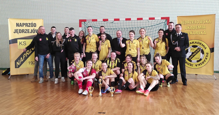 Turniej Piłkarski Dla Drużyn żeńskich W Kategorii Seniorek (12)