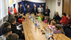 Uczniowie Z Wąchocka Z Wizytą Na Lekcji Ekologii I Patriotyzmu (6)