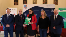 Beneficjenci W Trakcie Podpisywania Umów (6)