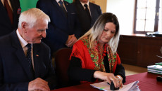 Beneficjenci W Trakcie Podpisywania Umów (8)