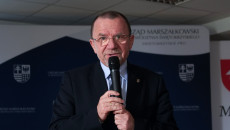 Marek Bogusławski Przemawia Do Mikrofonu