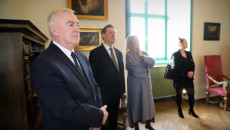 Wizyta Senatorów W Muzeum Narodowym W Kielcach (13)