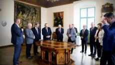 Wizyta Senatorów W Muzeum Narodowym W Kielcach (14)