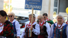 Członkinie Koła Gospodyń Wiejskich Celinianki w strojach ludowych