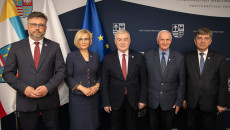 Zarząd Otrzymał Przypinki Z Okazji 80. Rocznicy Pacyfikacji Wsi Michniów