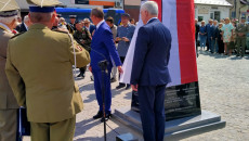 W Nowej Słupi Stanął Pomnik Poświęcony Bohaterom Ziemi Świętego Krzyża (2)
