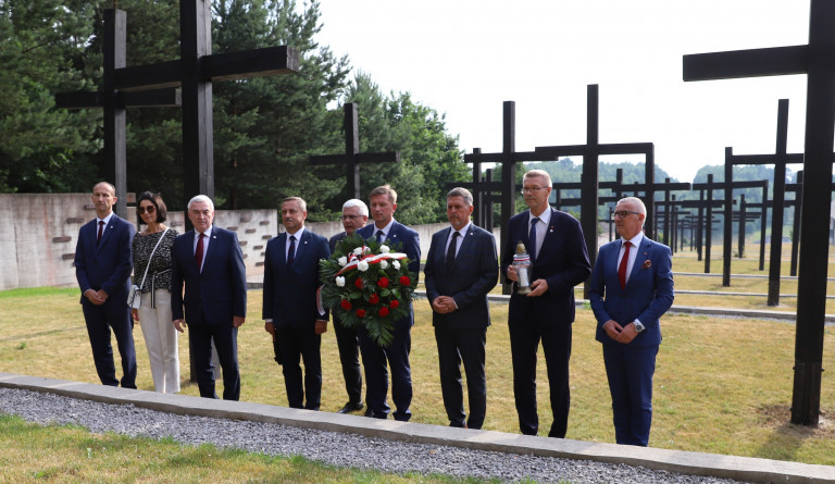 Hołd Ofiarom Ludobójstwa Na Wołyniu