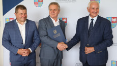 Podpisywanie Umów Z Beneficjentami (25)