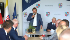 Podpisywanie Umów Z Beneficjentami (4)