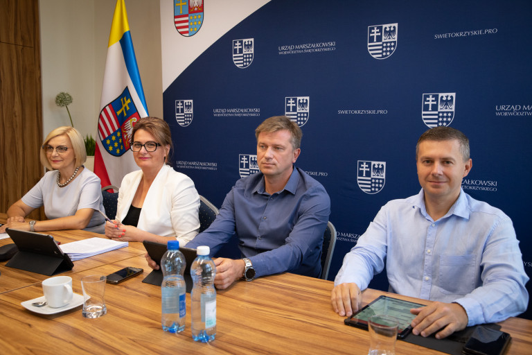 Renata Janik, Magdalena Zieleń, Arkadiusz Bąk I Marcin Piętak.