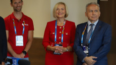 Astronauta Projektowy Europejskiej Agencji Kosmicznej dr Sławosz Uznański, wicemarszałek Renata Janik oraz rektor Politechniki Świętokrzyskiej w Kielcach prof. Zbigniew Koruba