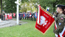 Oddali Hołd Poległym W Ii Wojnie światowej (10)