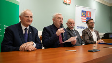 Podpisywanie Umów Oraz Składanie Gratulacji Beneficjentom Przez Marka Jońcę I Andrzeja Bętkowskiego (38)