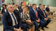 Podpisywanie Umów Oraz Składanie Gratulacji Beneficjentom Przez Marka Jońcę I Andrzeja Bętkowskiego (45)