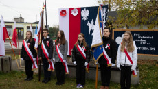 Marszałek Andrzej Bętkowski uczestniczył w odsłonięciu pomnika Piłsudskiego oraz Żołnierzy Legionów Wojska Polskiego w Fałkowie