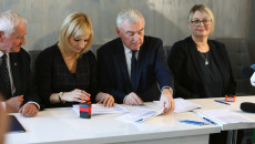 Umowę Podpisuje Burmistrz Stąporkowa