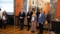 Utalentowana Graficzka Z Dyplomem