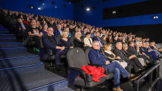 Premiera Filmu Sami Swoi. Początek W Kielcach Z Udziałem Marszałka Andrzeja Bętkowskiego I Wicemarszałek Renaty Janik (35)