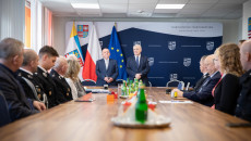 Beneficjenci Podpisują Umowy Z Andrzejem Bętkowskim I Markiem Bogusławskim (11)