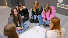 Młodzież O Unii Europejskiej Spotkanie W Kielcach (13)