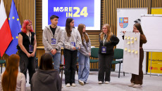 Młodzież O Unii Europejskiej Spotkanie W Kielcach (16)